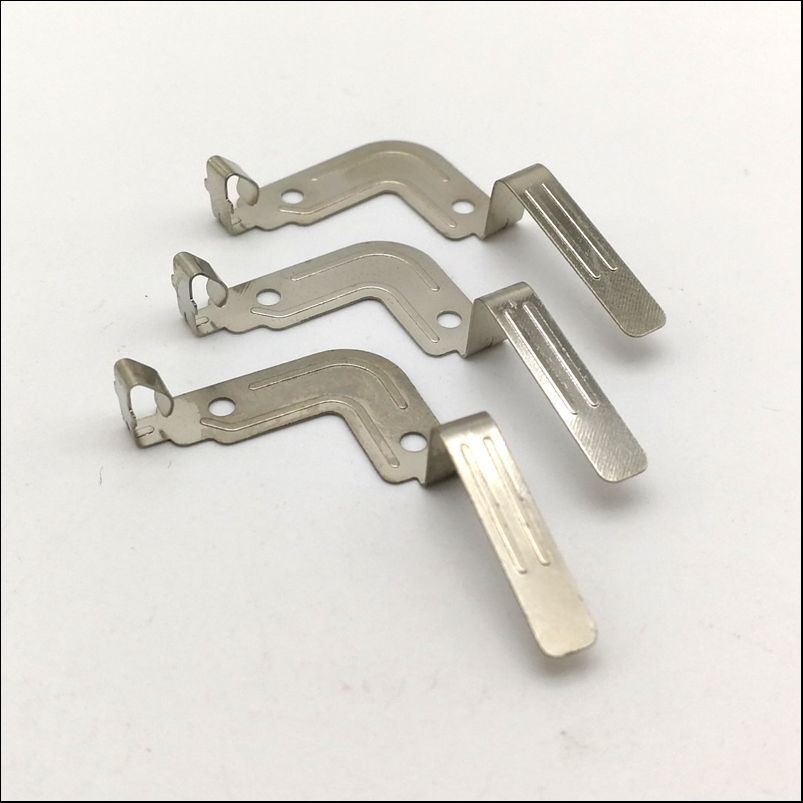 การตอกโลหะ: รูปร่างของสิ่งของในชีวิตประจำวัน