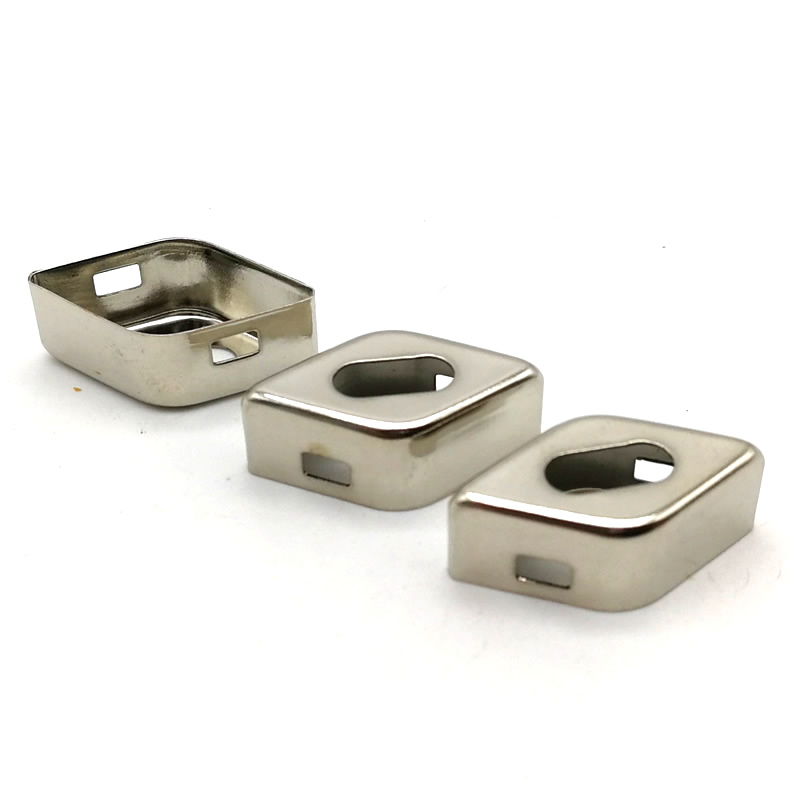 ปั๊มขึ้นรูปชิ้นส่วนเหล็ก